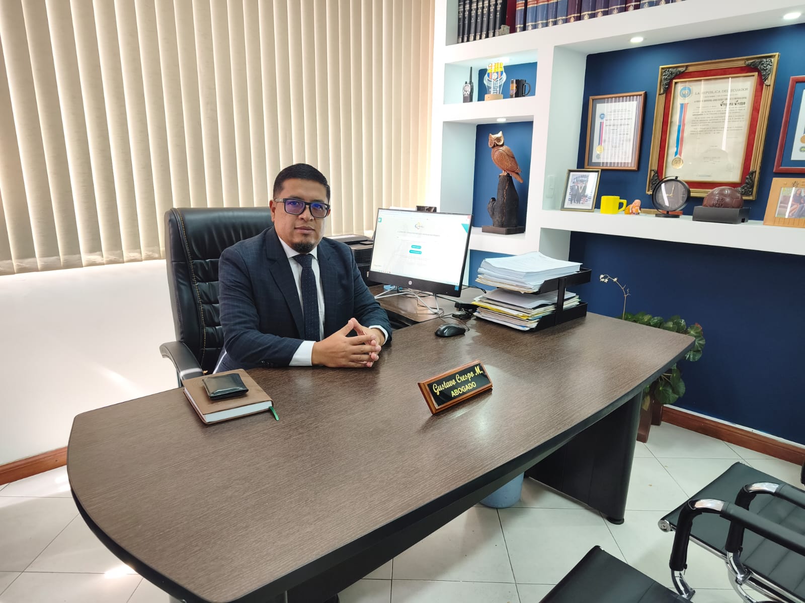 Ab. Gustavo Crespo Muñoz